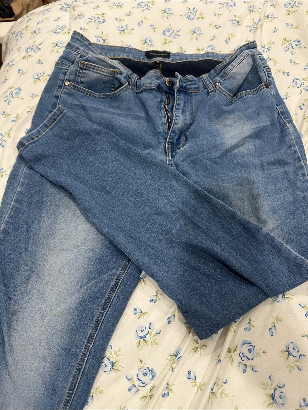 Women’s Light Blue Washed Jeans
